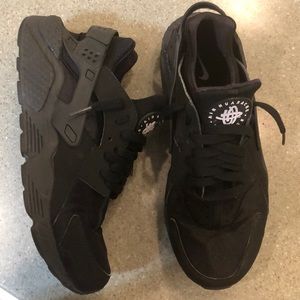 Nike Air Huarache Men’s size 9.5